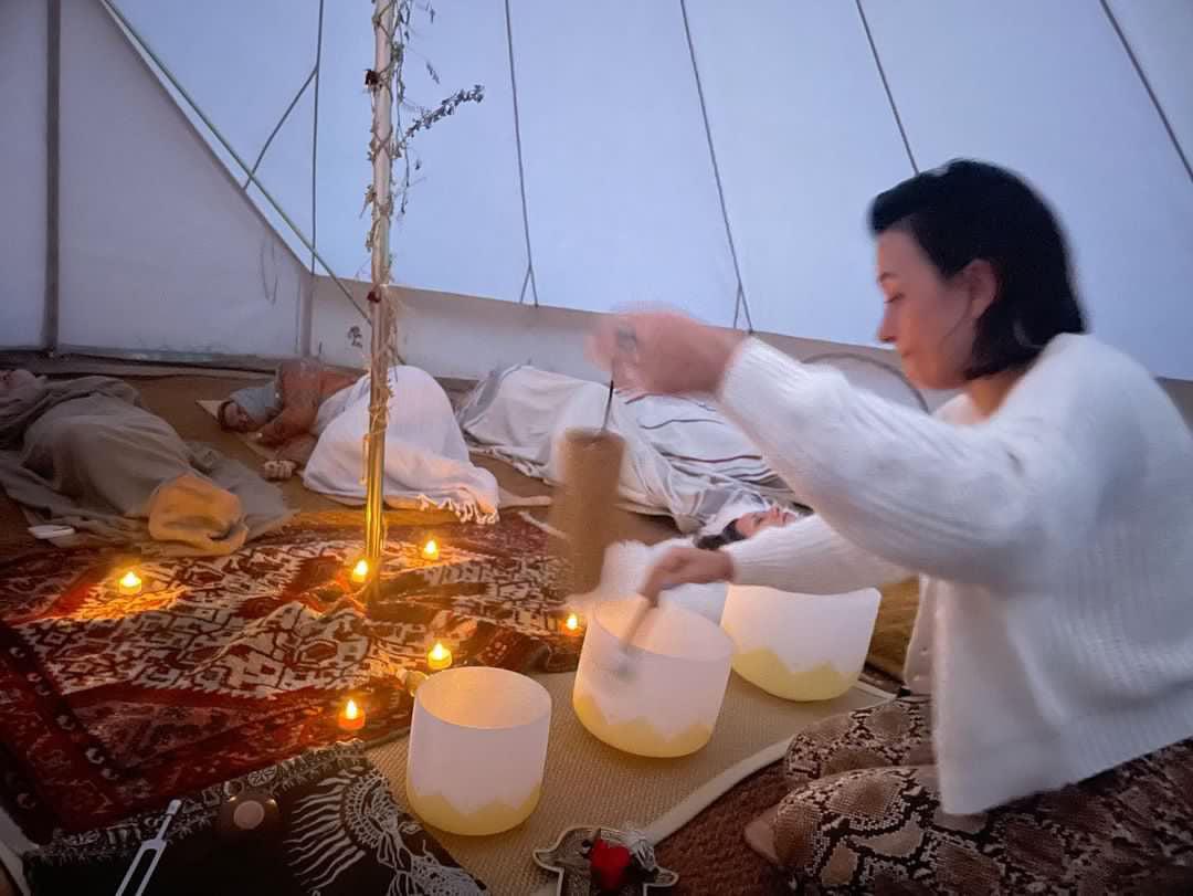 Testimonial Janna is playing her Inspired by the sun Bowl Set